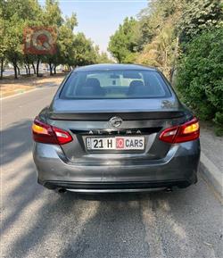 نيسان ألتيما